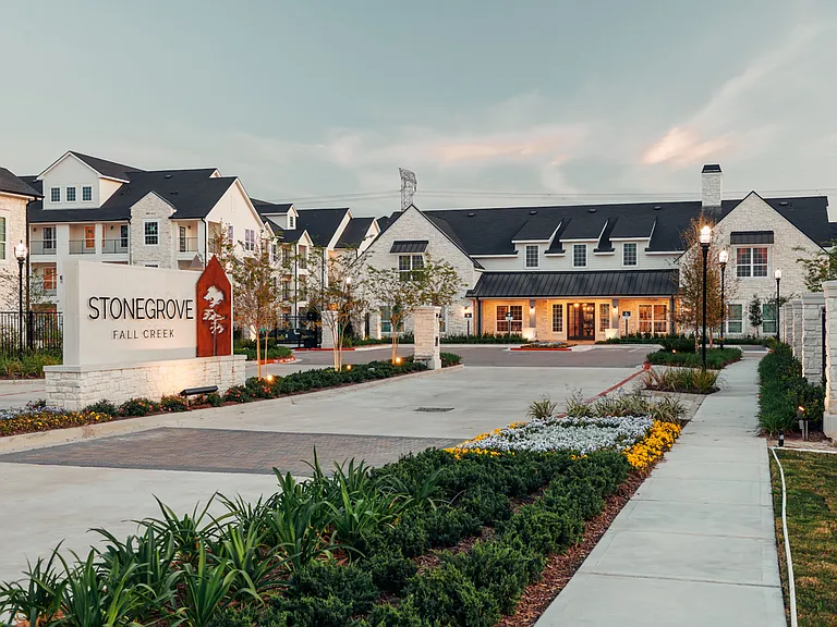 Stonegrove Fall Creek Apartments