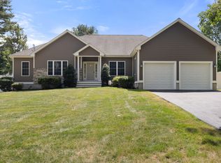 67 Bayberry Hill Rd, Attleboro, MA 02703