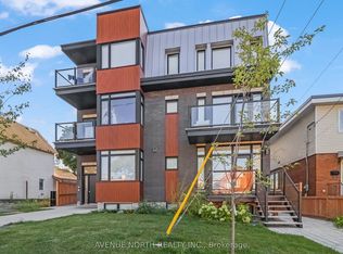 368 Tweedsmuir Ave #204, Ottawa, ON K1Z 5N4
