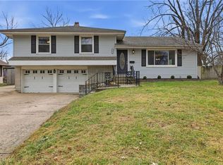 8707 E 85th St, Raytown, MO 64138