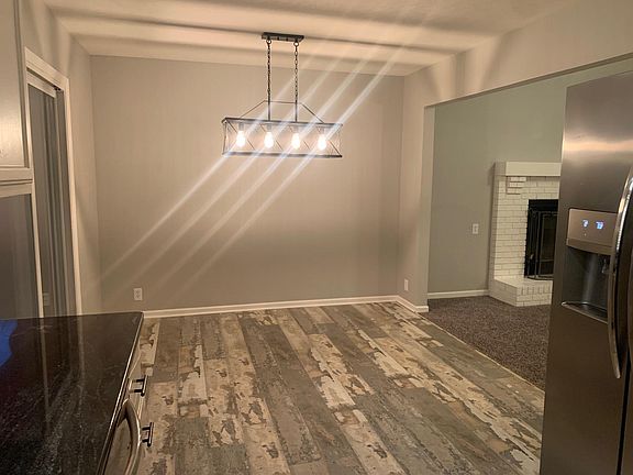 4th image of 15123 Green Ave