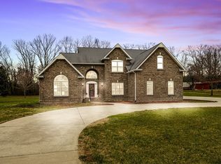 147 Bowling Alley Rd, Manchester, TN 37355