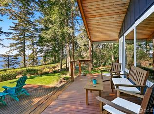 3392 Harbor View Dr, Langley, WA 98260