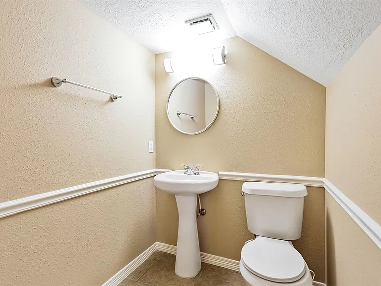 18714 Aquatic Dr — Photo 34