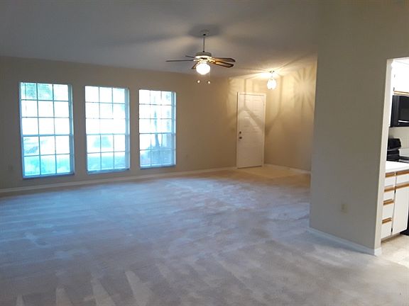 3rd image of 117 Towering Pines Dr