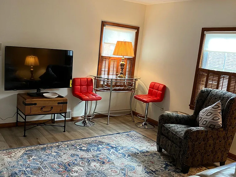 2602 Jay Ave #3 — Photo 2
