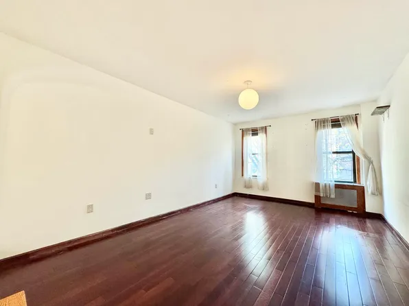 41-21 42nd Street image 4 of 19