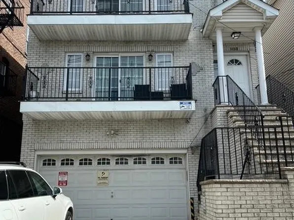 1198 Kennedy Boulevard image 1 of 10