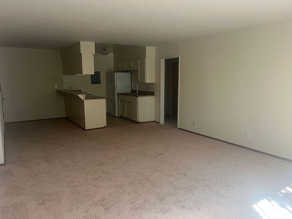 1st image of 33 Atlas Ave APT 5
