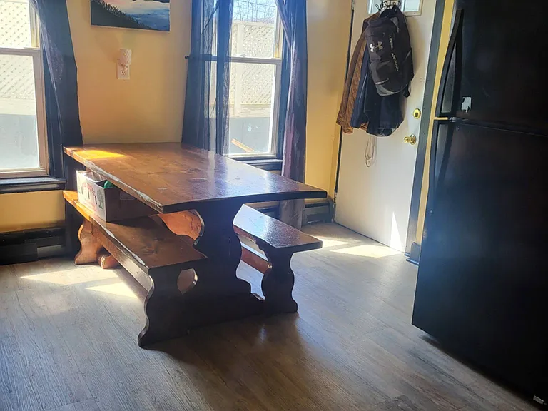 261 Lehigh Ave — Photo 4