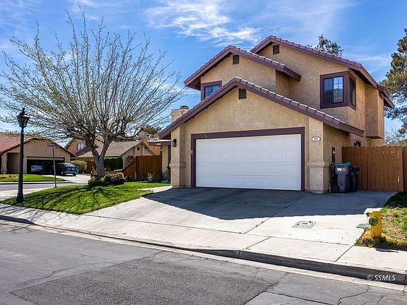 5th image of 201 Washington Way