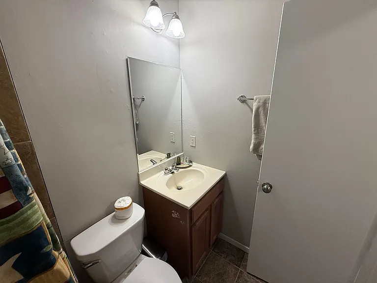 205 Wheaton Ct — Photo 15