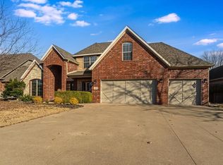 5201 SW Newcastle Rd, Bentonville, AR 72713