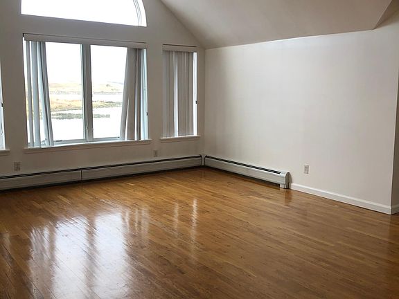 2nd image of 206 Outlook Ave #2