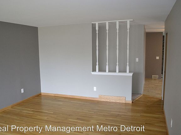 5th image of 42306 Mendel Dr