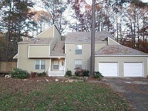 2nd image of 2404 Oakrill Way
