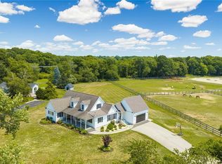 98 George St, Barrington, RI 02806