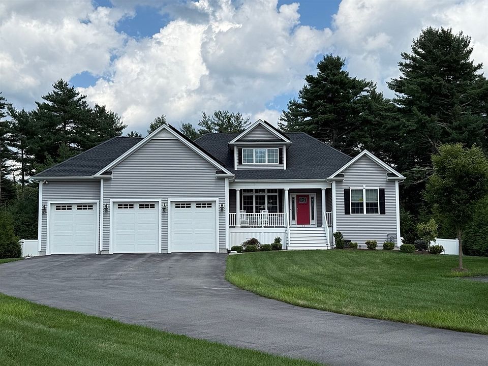 1st image of 14 Stone Ridge Dr