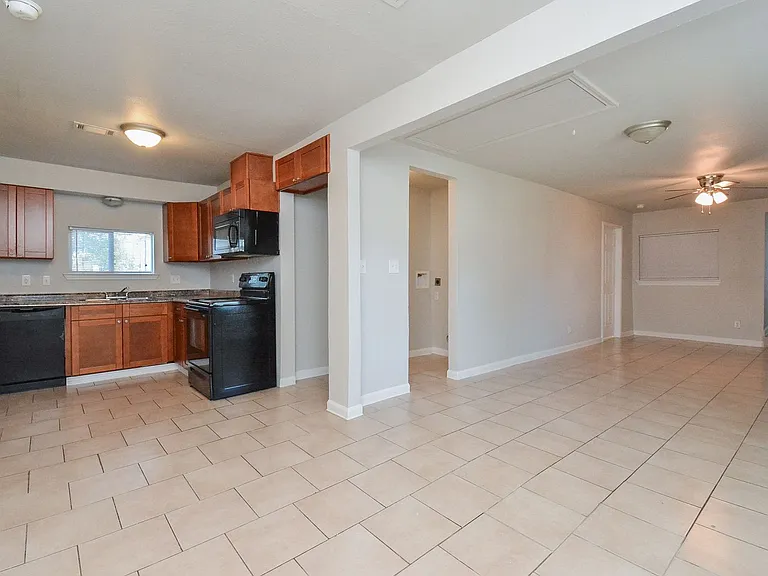 2118 Thonig Rd — Photo 13