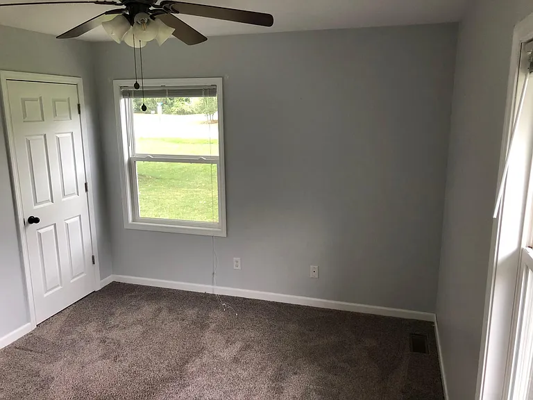 3908 Silhavy Rd — Photo 8
