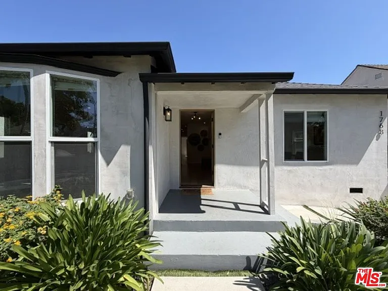 1768 S Fairfax Ave — Photo 6