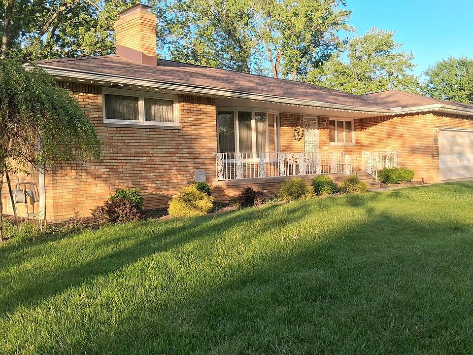 2nd image of 6825 Anthony Ln
