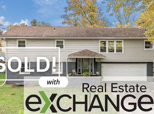 18225 249th Ave, Pleasant Valley, IA 52767