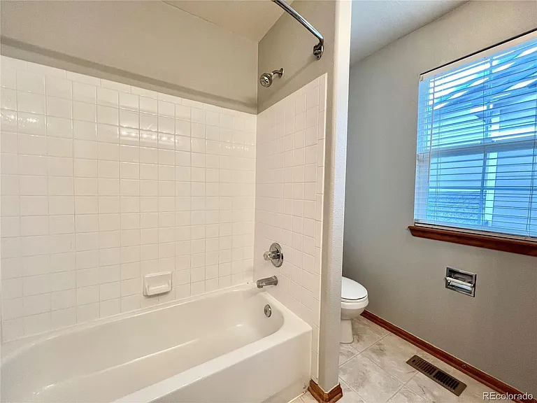 4265 Miners Candle Dr — Photo 17