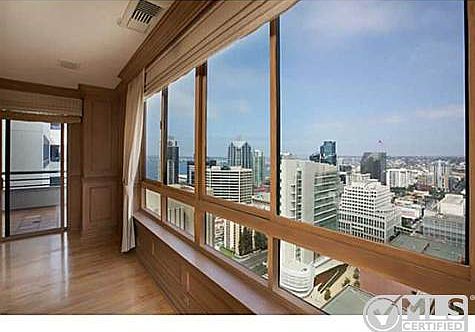 5th image of 700 Front St Unit 2604