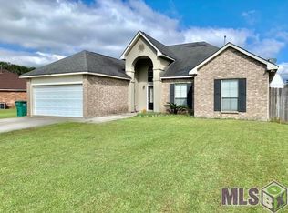 25886 Stonehenge Dr, Denham Springs, LA 70726