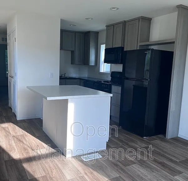 2301 SW Oralabor Rd #48 — Photo 5