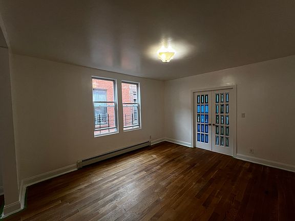5th image of 2295 Southern Blvd #2