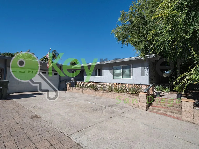 12338 Holland Rd — Photo 2