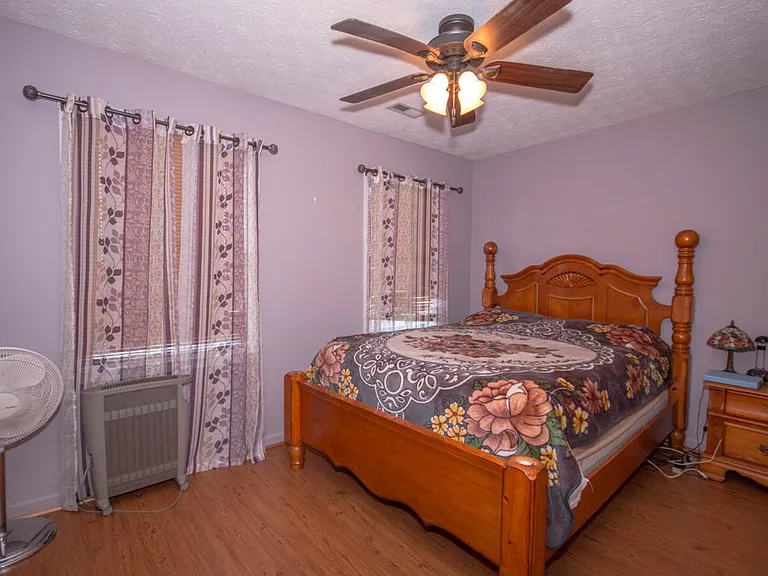 22 Ridge Lake Dr — Photo 7