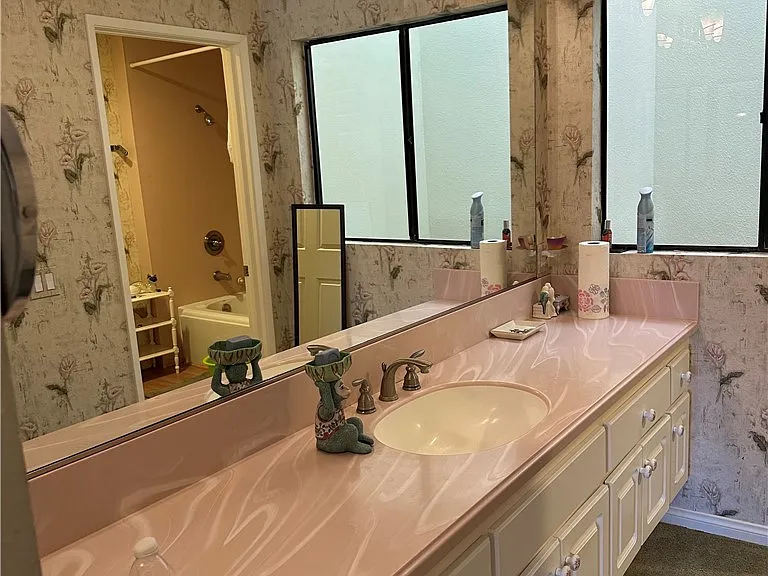 832 Magnolia Ave #14 — Photo 11