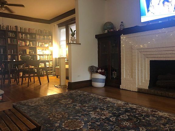 3rd image of 2266 W Leland Ave #1
