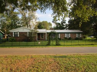 2800 Lee Pierce Rd, Moss Point, MS 39562