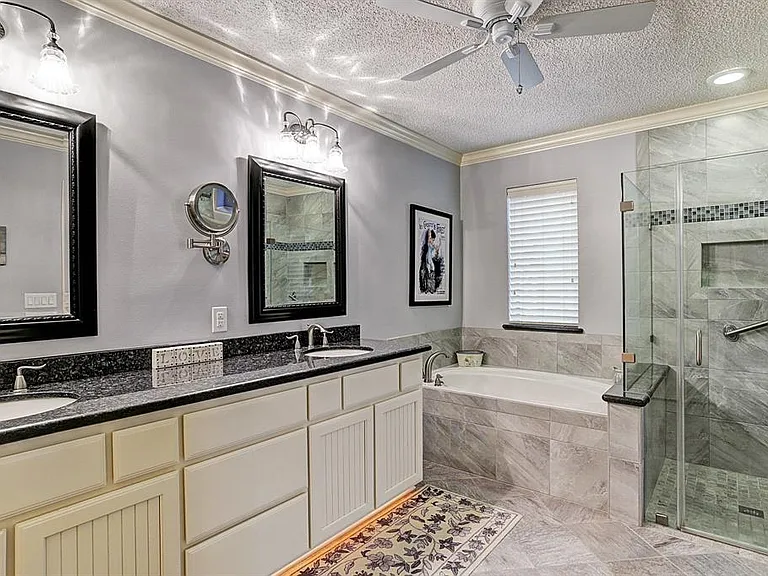 10022 Cabin Creek Dr — Photo 22