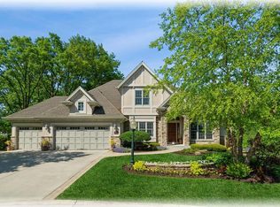 8714 Shady Oak Trl, Racine, WI 53406