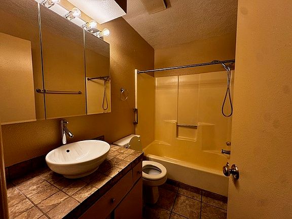5th image of 941 Calle Mejia APT 108