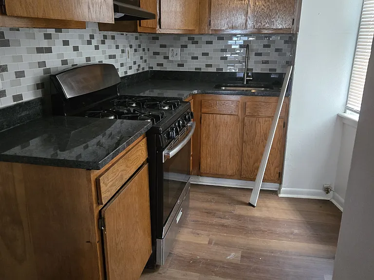 4221 W Girard Ave — Photo 6