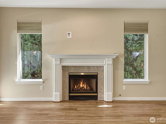 4th image of 807 SE Covey Court