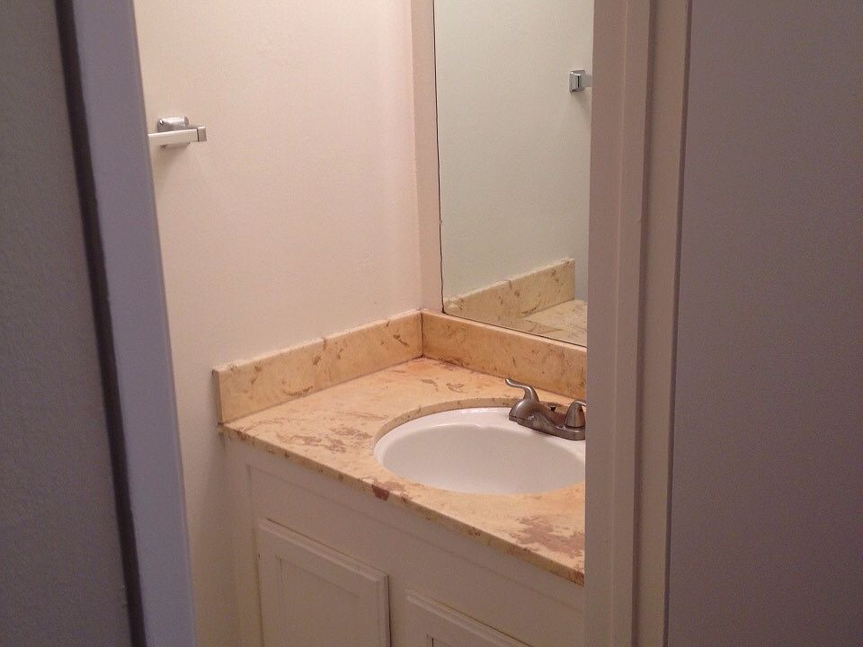 1st image of 429 N Rockvale Ave