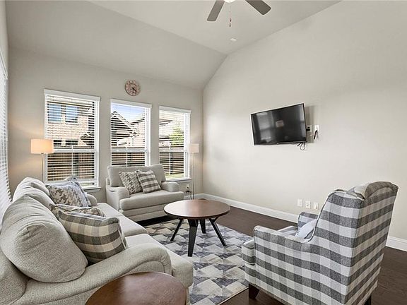 5th image of 5808 Hamilton Dr