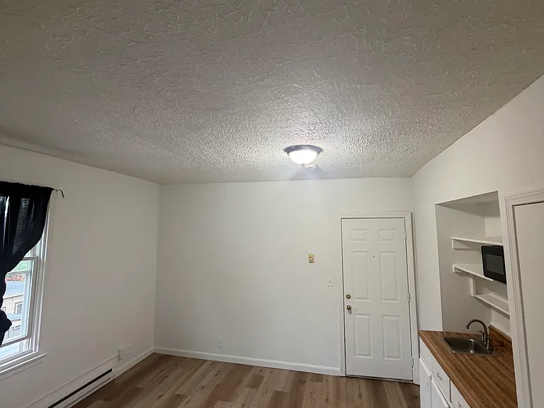 66 Windham St #14 — Photo 4