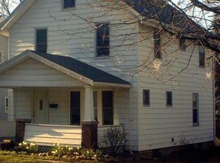 938 Raymond St, Barberton, OH
