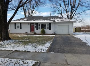 2 Maple St, Sellersburg, IN 47172