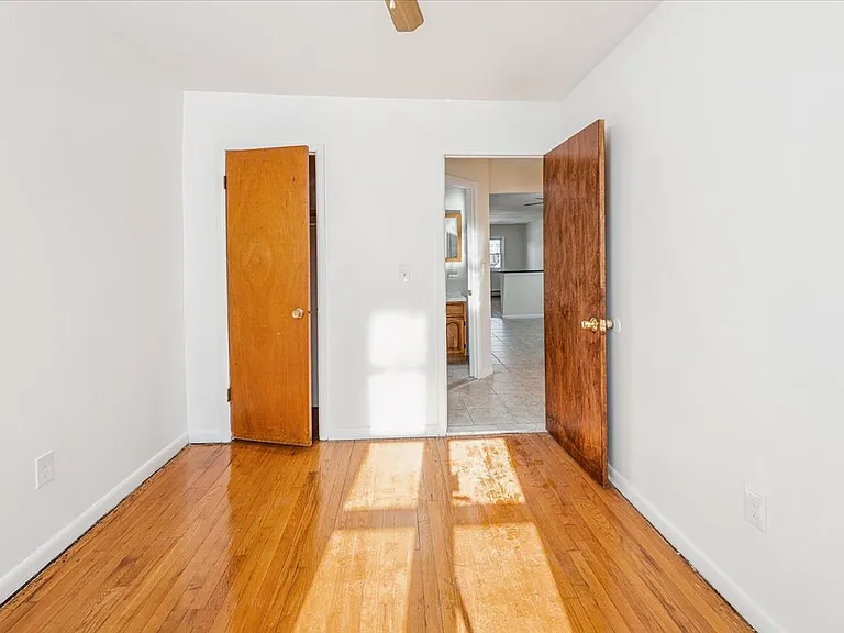 2852 Roberts Ave #2 — Photo 10