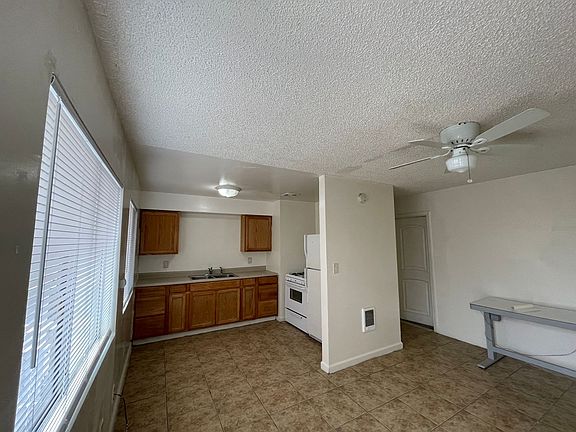 4th image of 1524 Mount Vernon Ave APT C