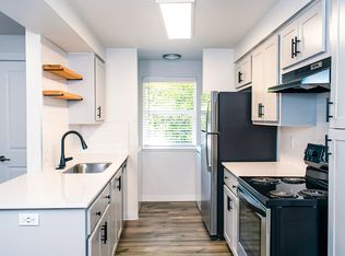 Courtside Apartments, Portland, OR 97221